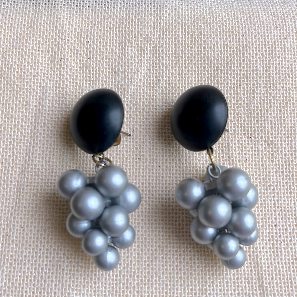 Vintage grape earrings